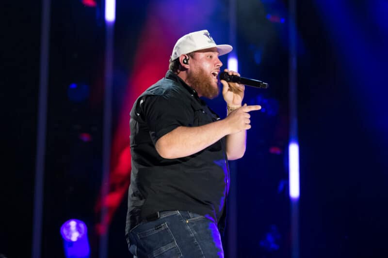 Luke Combs; Photo by Andrew Wendowski