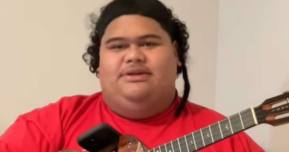 'American Idol' Winner Iam Tongi Honors Maui Wildfire Victims With  Heartfelt Performance: "You're Always In My Prayers" - Music Mayhem