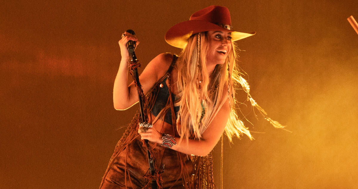 Lainey Wilson First Female Artist In History To Score Four No