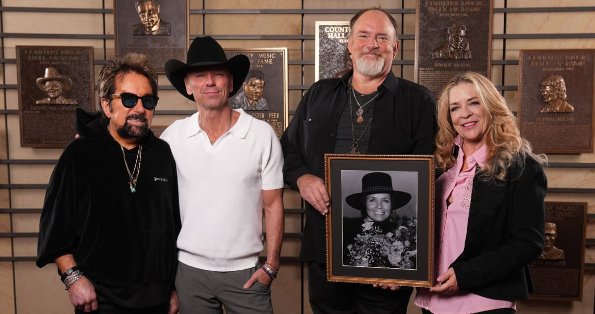 Kenny Chesney, June Carter Cash And Tony Brown To Be Inducted Into
