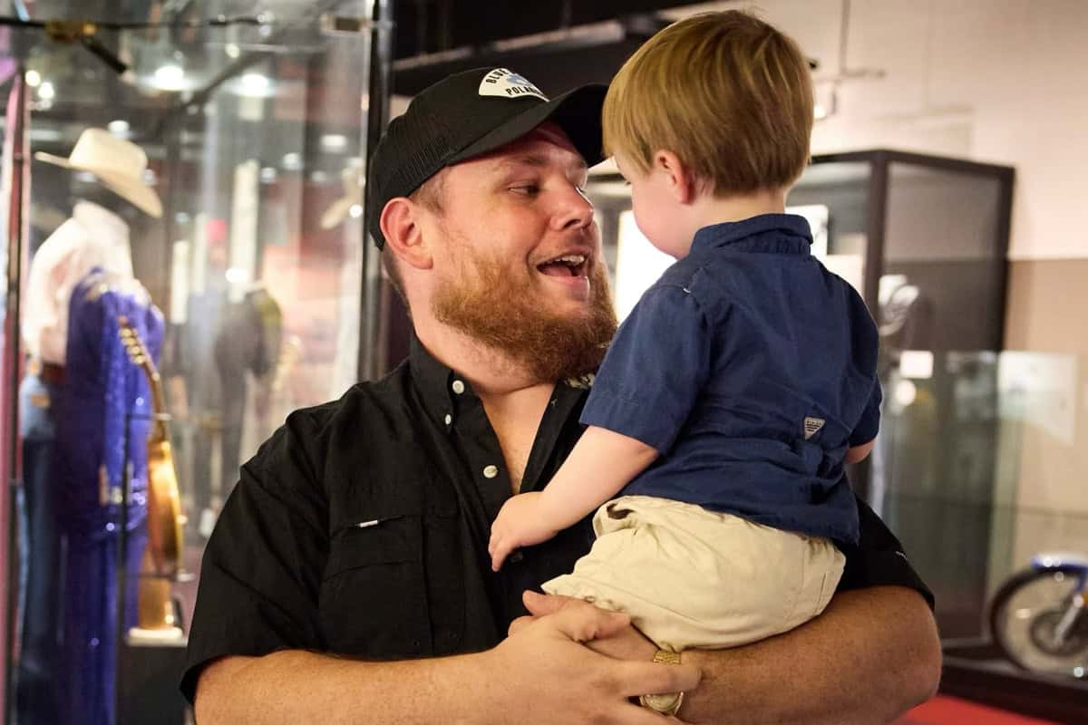 Luke Combs Prioritizes Fatherhood Over Fame Talks His Kids Not Knowing Luke Combs Prioritizes Fatherhood Over Fame Talks His Kids Not Knowing