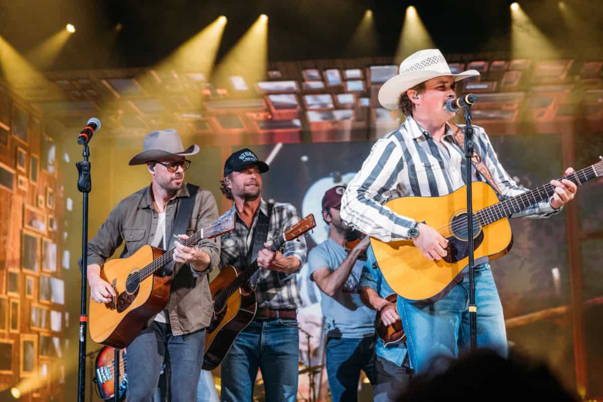 Dierks Bentley, Zach Top; Photo Courtesy of Zach Belcher