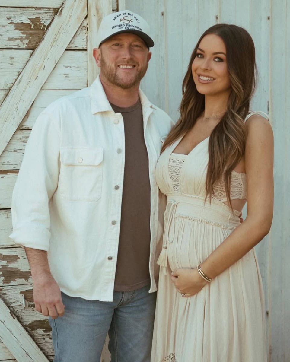 Cole Swindell and wife Courtney Swindell; Photo Courtesy of Instagram/Natalie Keith Photography