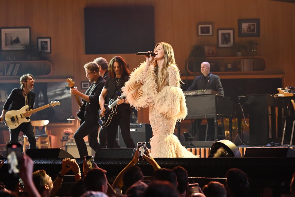 Kelly Clarkson, Photo Courtesy of Denise Truscello