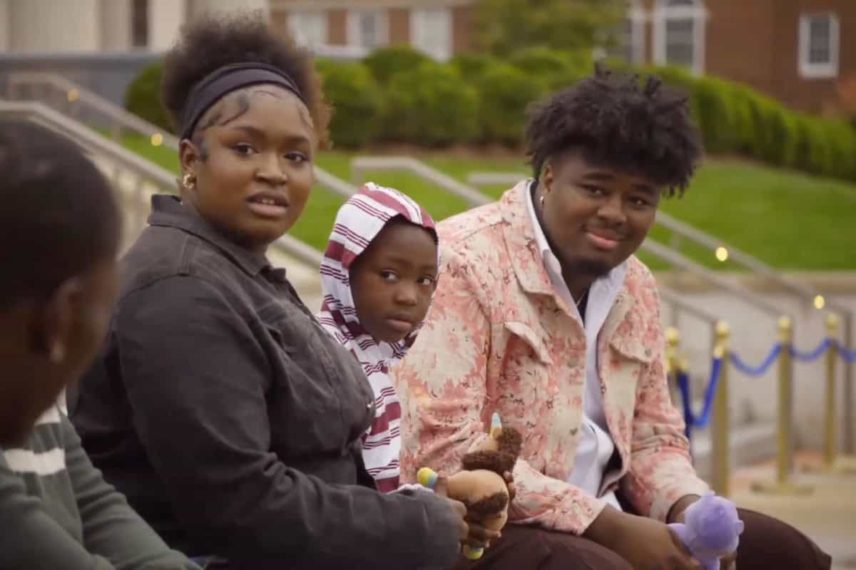 Trew The Star paying tribute to his late mother during 'American Idol' performance.