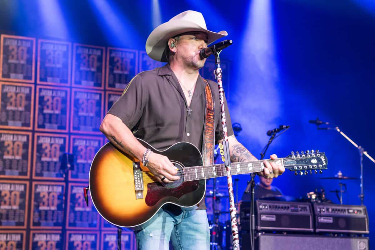 Jason Aldean; Photo by Andrew Wendowski