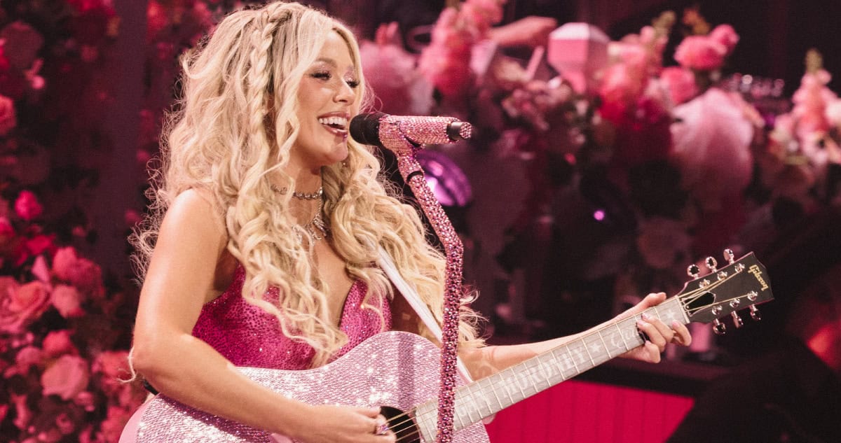 Megan Moroney Kicks Off The Cloud 9 Tour With Epic Production and Packed 23-Song Setlist