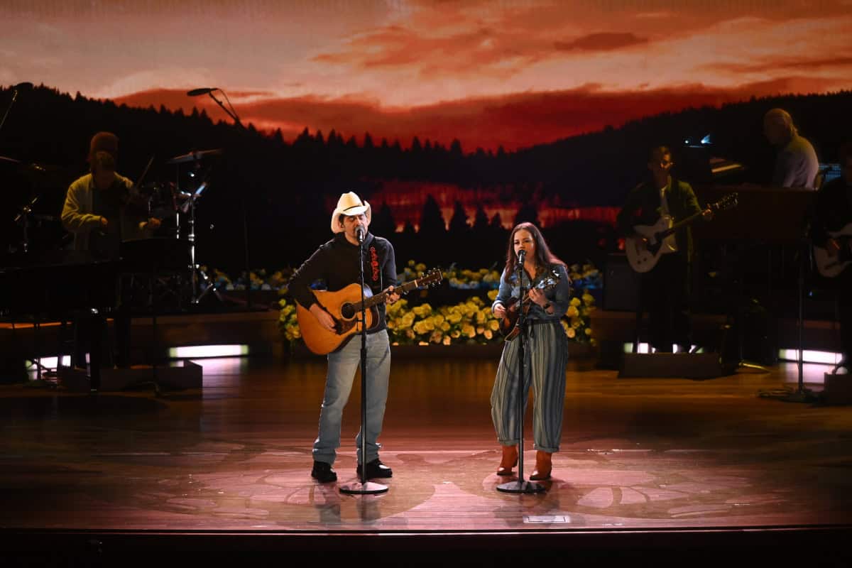 Brad Paisley, Sierra Hull; Photo Courtesy of CMA