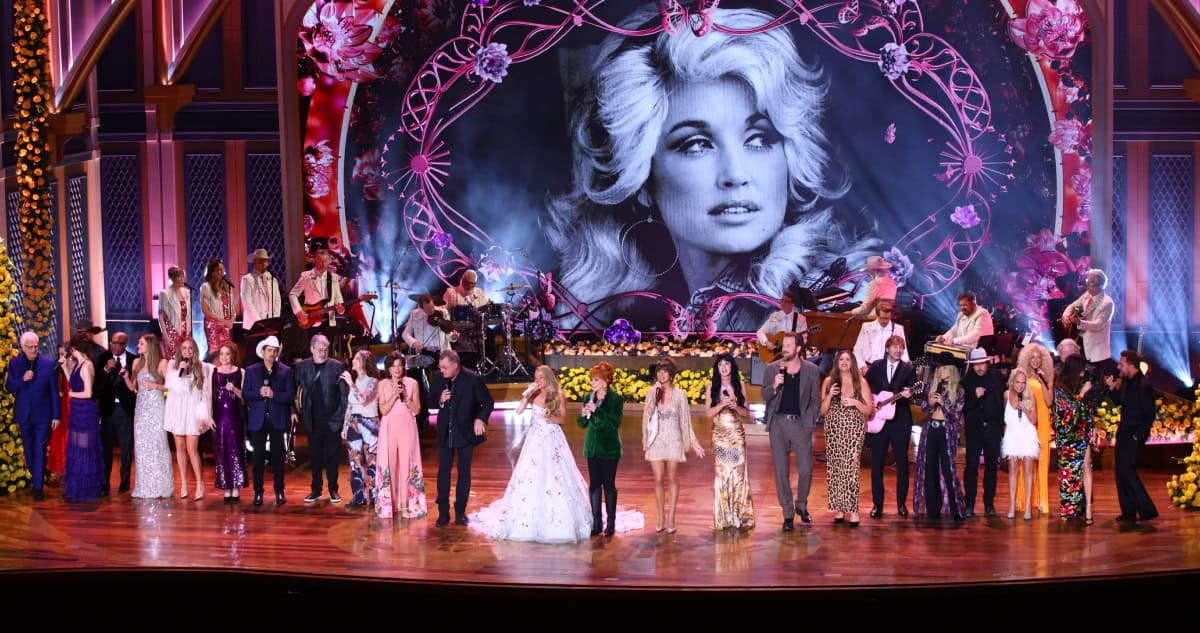 Carrie Underwood, Reba McEntire, Ella Langley, Katy Perry and More Honor Dolly Parton With Breathtaking “I Will Always Love You” Tribute